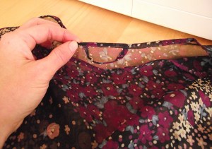 a hanger loop for lazy hanging pusposes